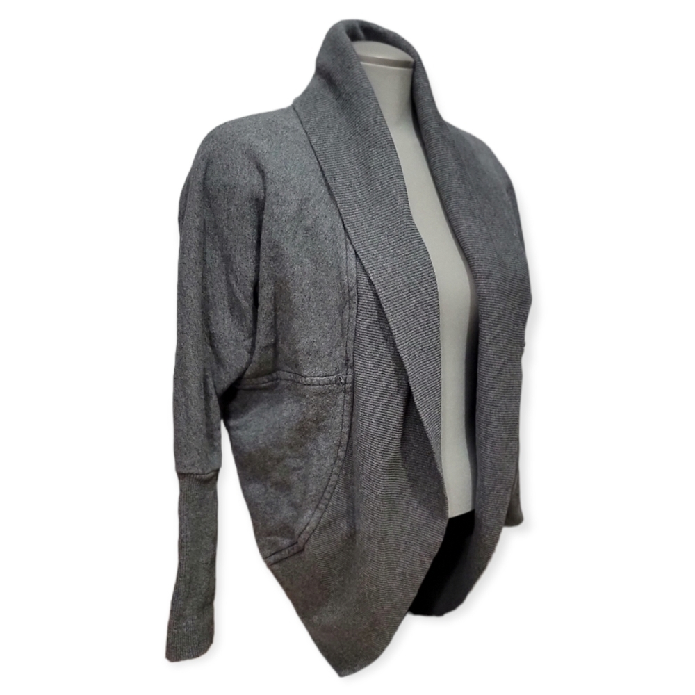 ❤️Aritzia Wilfred Thick Gray Colored Cardigan